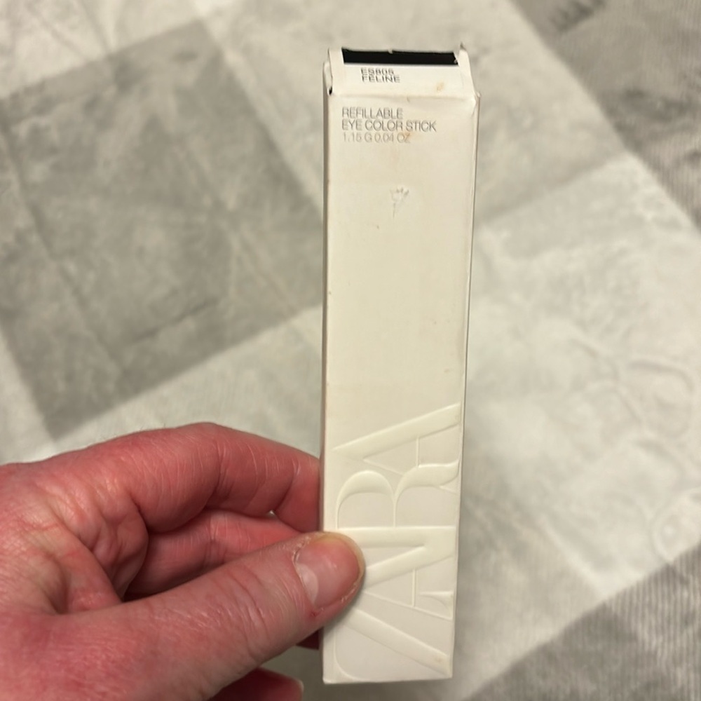 Zara Eye Color Stick